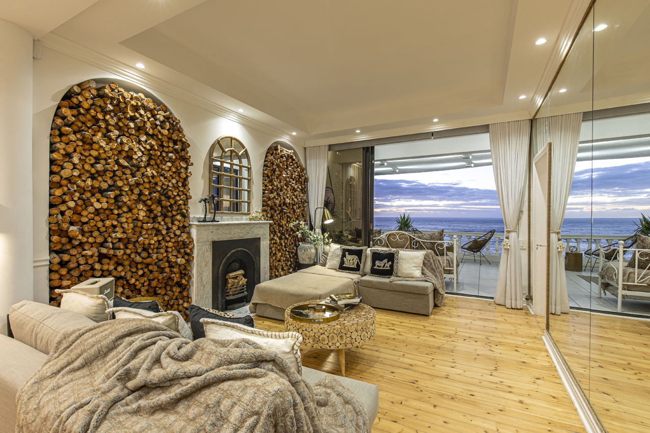 Cape Town Holiday House Bookings in Clifton Near Camps Bay
